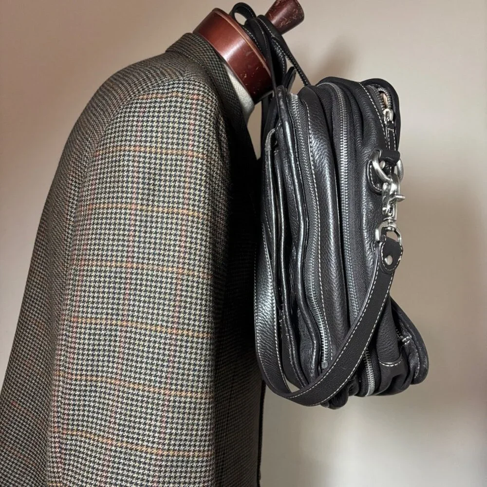 Levenger Fine Leather Briefcase Brown Pebbled Leather Solid Laptop Bag Messenger